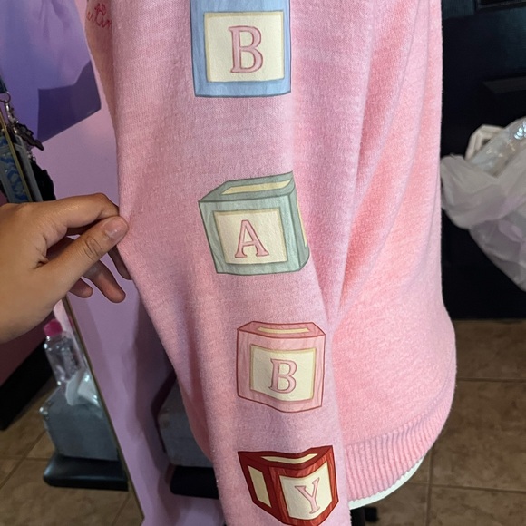 Melanie Martinez Pink Crybaby Sweater - Picture 3 of 4